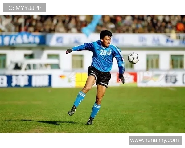 足球明星王涛的球鞋传奇与时尚风潮的完美结合